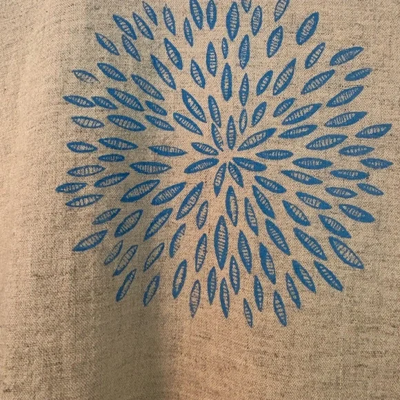 Smoking Lily tunic - Picture 3 of 10